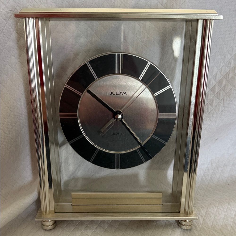 Vintage Bulova Silver and Black Aluminum & Glass Mantel Clock Tested works mint